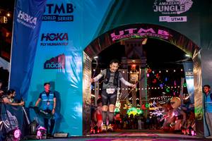 BIB: 513
                            <button type="button" onclick="openModal(24866991)" class="btn btn-primary btn-sm float-right btn-popup" data-toggle="modal" data-target=".modal-high-quality">
                        <i class="fas fa-shopping-cart"></i> Add to Cart
                    </button>
                                            <button type="button" onclick="isThisMe(24866991, true)" class="btn btn-success btn-sm float-right btn-popup btn-isme hidden" data-toggle="tooltip" data-placement="bottom" title="นี่คือรูปของคุณใช่ไหม คลิกที่นี่เพื่อเอาเข้าอัลบั้ม">
                        <i class="fas fa-plus"></i> Add to album
                    </button>
                    <button type="button" onclick="isThisMe(24866991, false)" class="btn btn-warning btn-sm float-right btn-popup btn-isnotme hidden">
                        <i class="fas fa-ban"></i> Remove from album
                    </button>